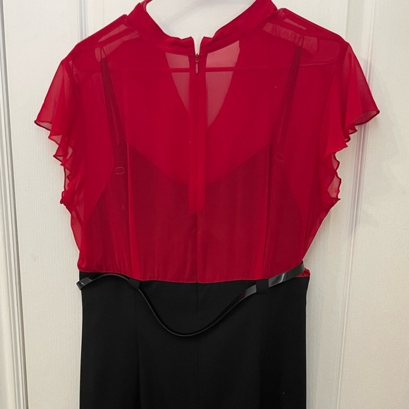 ALYX BELTED DRESS. LIKE NEW! WORN ONCE. SHEATH DRESS WITH RUFFLE ACCENTS. - Picture 4 of 15